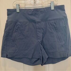 Athleta Trekkie North Short Size 4 Blue